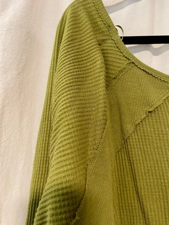 Free People Santa Clara Olive Green Long Sleeve Top; size small; Like New - Picture 9 of 9